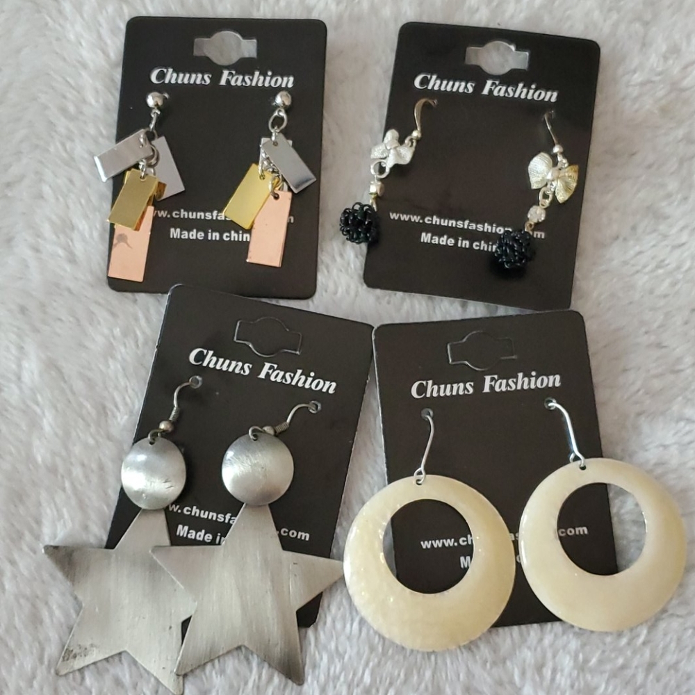 Chuns fashion earrings